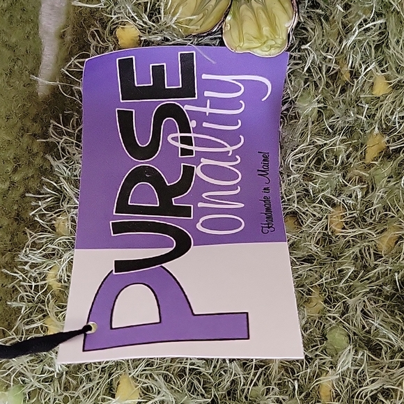 Fun Fur Green Bag with Enamel Flower Snap - Picture 6 of 6